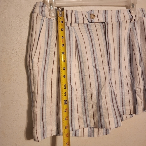 Loft Linen Blend Striped 5" Shorts Size 12 NWT - Picture 2 of 9